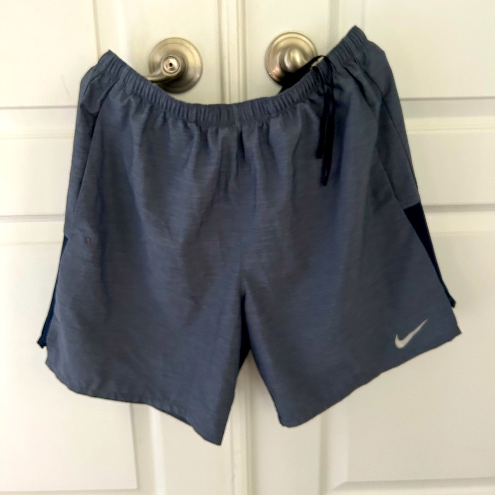 MEN'S
NIKE CHALLENGER SHORTS 7”